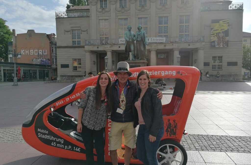 Stadtrundfahrt für Lisa und Anne